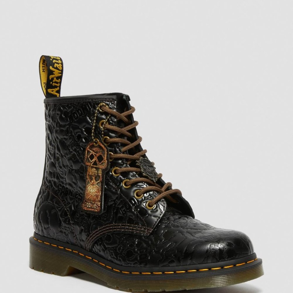 1460 WB GOONIES EMBOSS LEATHER DR MARTENS